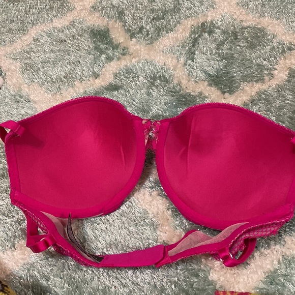 Victoria Secret Pink Glittery Push-up Bra - Picture 4 of 5